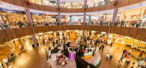 évolution des tenues et des mœurs chez les femmes